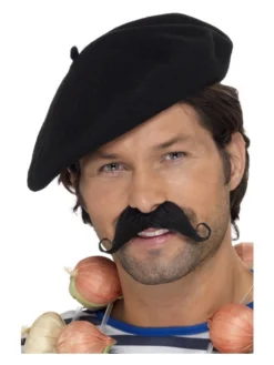 Fun Place Black Beret